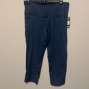 NWT C9 Champion High Rise Sculpting Compression Capri training leggings